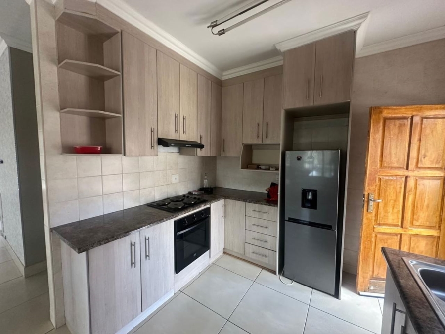 To Let 3 Bedroom Property for Rent in Vista Park Free State